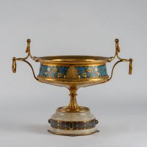 Ferdinand Barbedienne (1810-1892), coupe de forme circulaire en bronze cisel&eacute; et dor&eacute;, XIXe