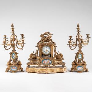 Gilt Bronze Fireplace Trim And Louis XVI Style Porcelain Plates, 19th
