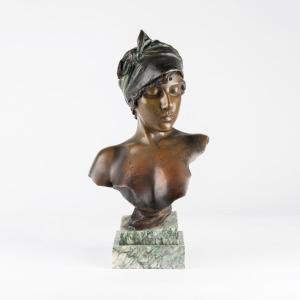 Emmanuel Villanis (1858-1914), buste de femme
