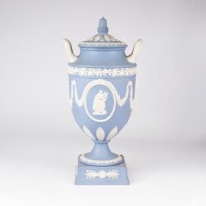 Wedgwood Porcelain Casserole Dish, 19th