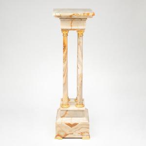 Portico Stand In Algerian Onyx And Gilt Bronze, 20th Century