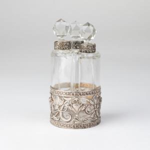 Three Bottle Perfume Cabinet In Cut Glass With A Silver-plated Metal Mount, 20th Century