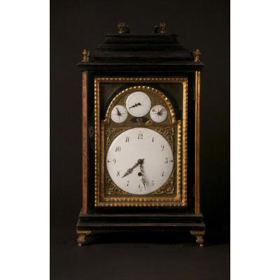 Pendule &agrave; quanti&egrave;me en bois noirci, XIXe