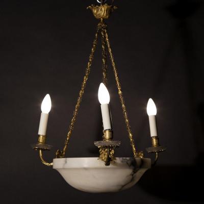 Lustre en bronze doré, cristal et coupe en albatre, XIXe