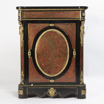 Meuble à hauteur d'appui en marqueterie Boulle, dessus en marbre noir, XIXe