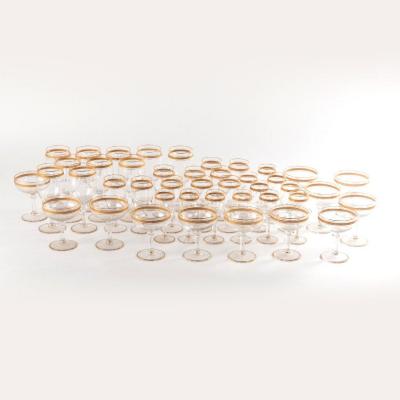 S&eacute;rie de verres en cristal et dor&eacute;, XIXe