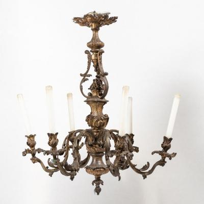 Lustre en bronze &agrave; patine brune de style louis XV, XIXe