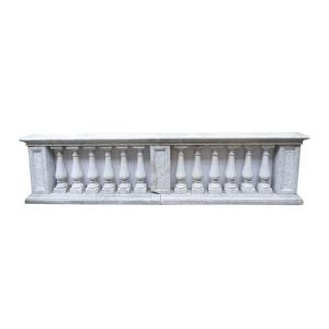 Paire de balustres en marbre de carrare, XIXe