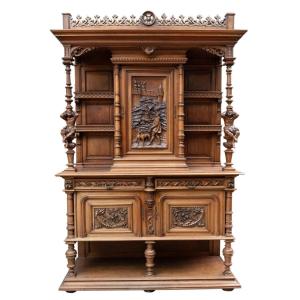 Buffet néo-renaissance en noyer sculpté à décor de scènes de chasse, XIXe