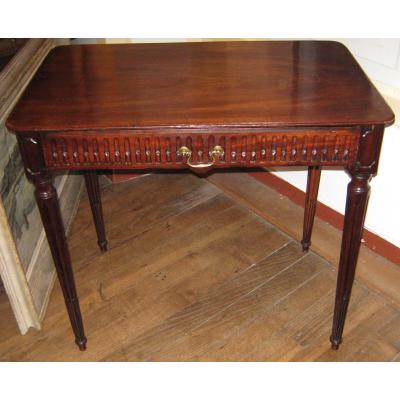 Louis XVI Period Solid Mahogany Table (bordeaux).