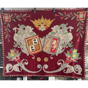 Embroidered Heraldic Coat Of Arms Surmounted By A Majestic Crown, 19th Century
