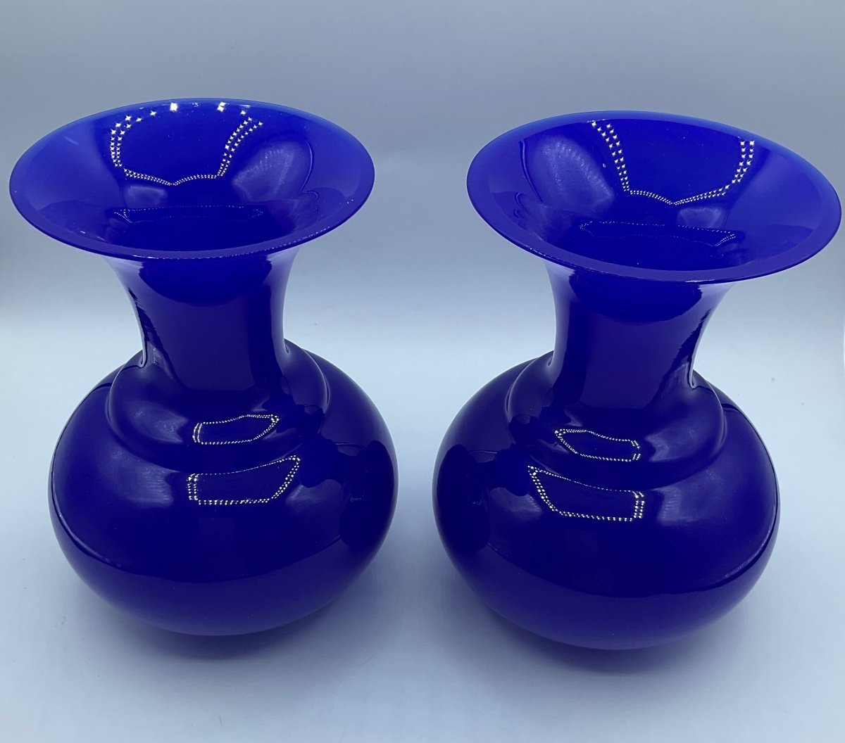 Coppia di vasi in vetro opalino di colore blu lapislazzuli-photo-4