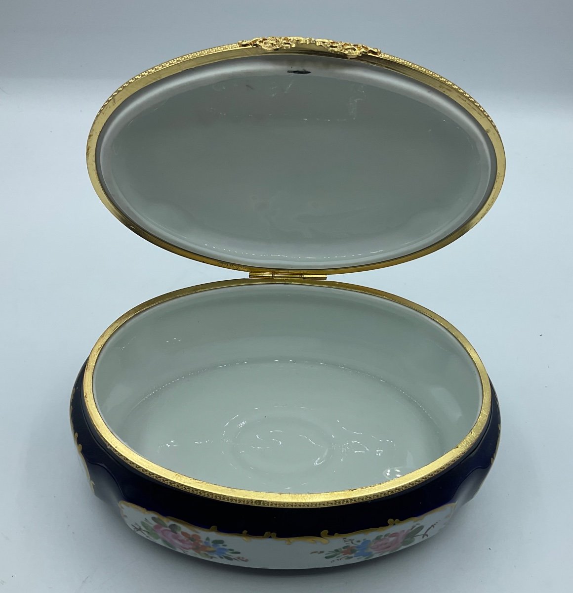 Cora eto ovals in porcellana di Limoges-photo-4