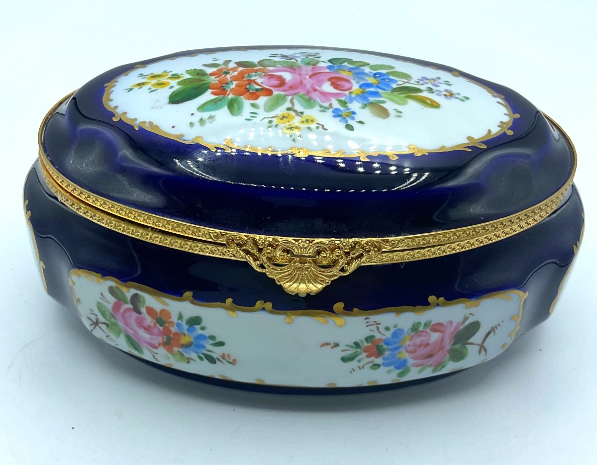 Cora eto ovals in porcellana di Limoges-photo-3