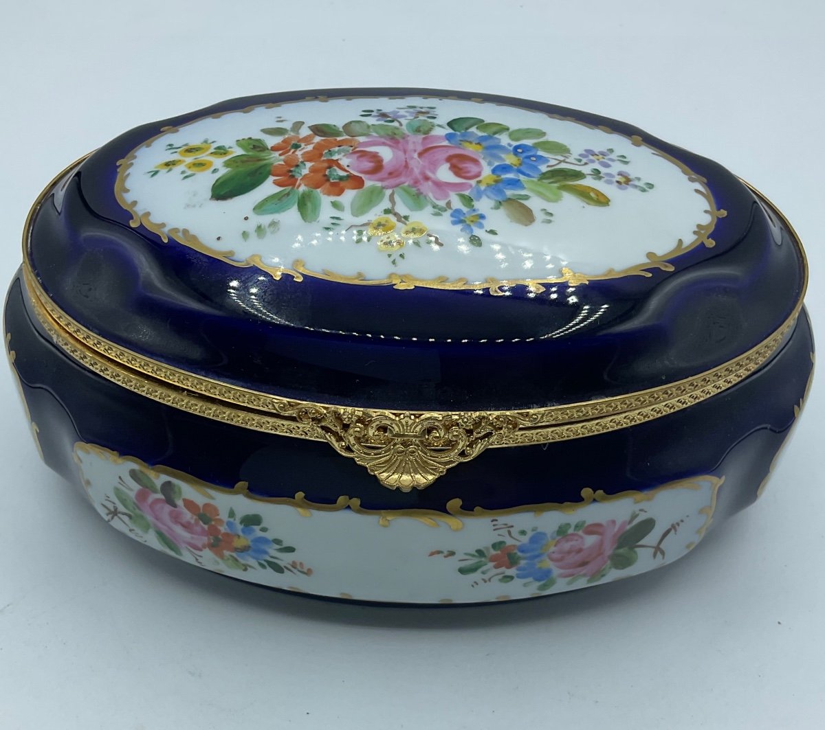 Cora eto ovals in porcellana di Limoges