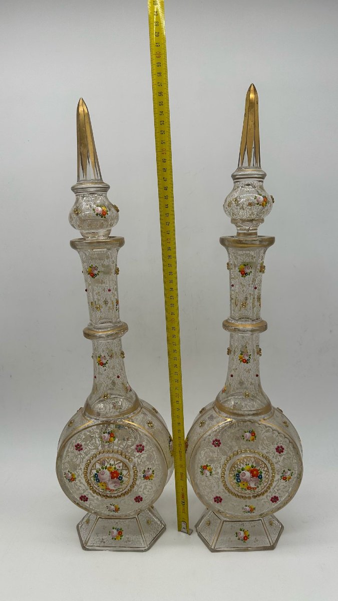 COPPIA DI DECANTER E TAPPI IN VETRO SMALTATO DI BOHEMIA Per il mercato mediorientale, XIX -photo-4