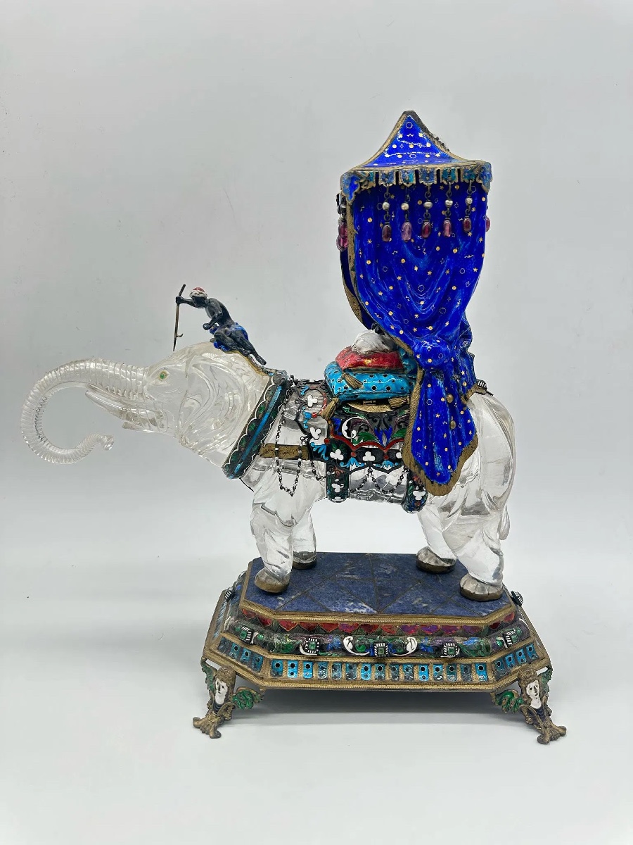 Scultura di elefante in cristallo di rocca e smalto cloisonné, grande, XIX secolo
