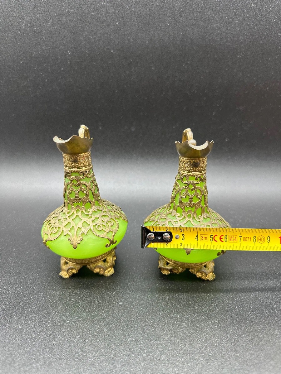 Coppia di brocche in vetro opalino, Palais Royal. Napoleone III-photo-1