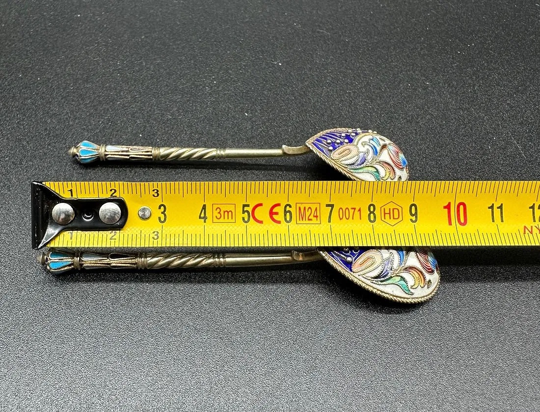 Coppia di cucchiai imperiali russi in argento smaltato, XIX secolo-photo-1