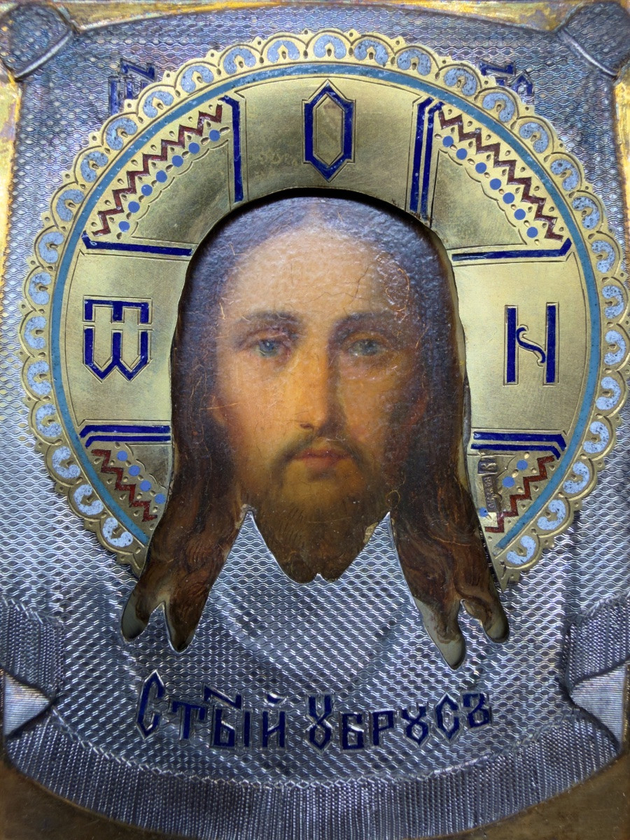 Icona russa dipinta a tempera su legno raffigurante il Mandylion, con oklad in argento champlev-photo-2