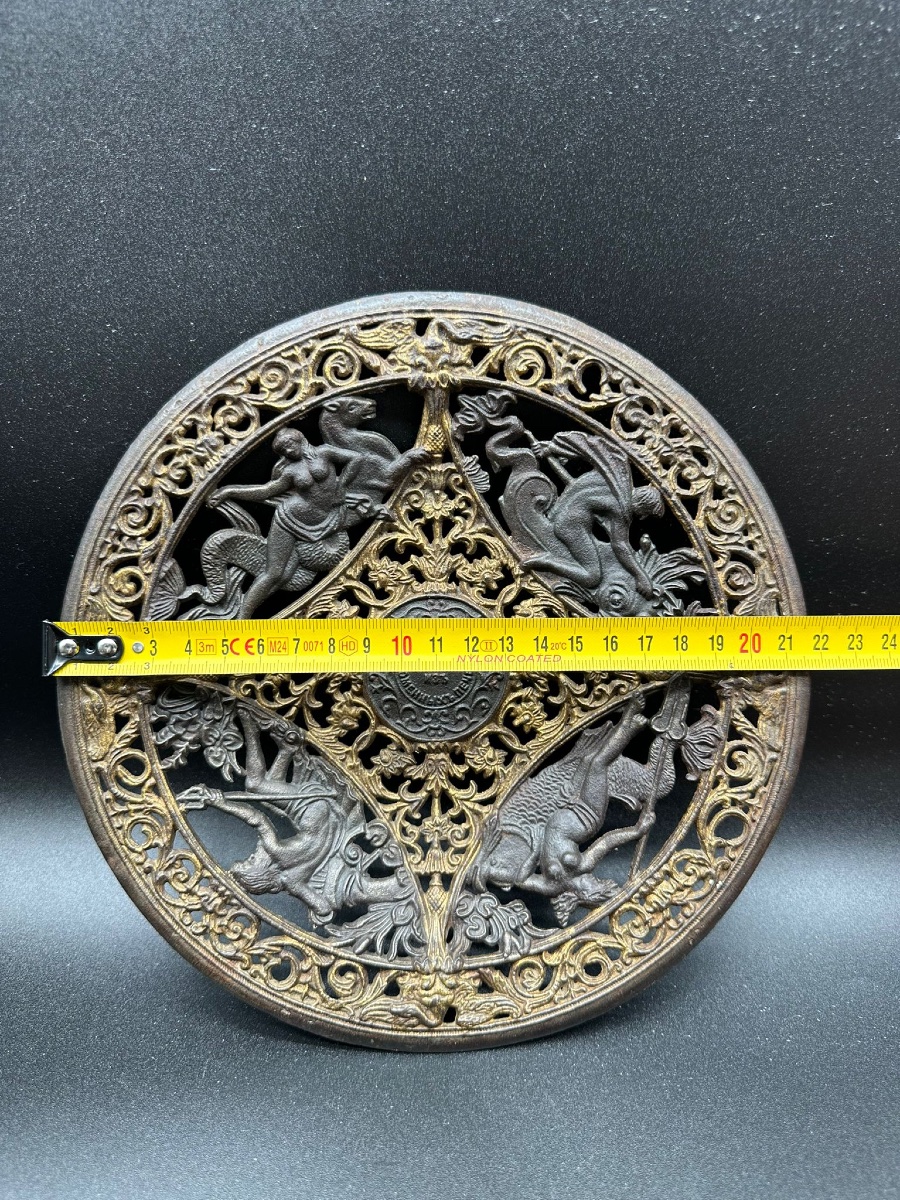 VASSOIO FORATO IN GHISA RUSSA VERNICIATA, XIX -photo-1