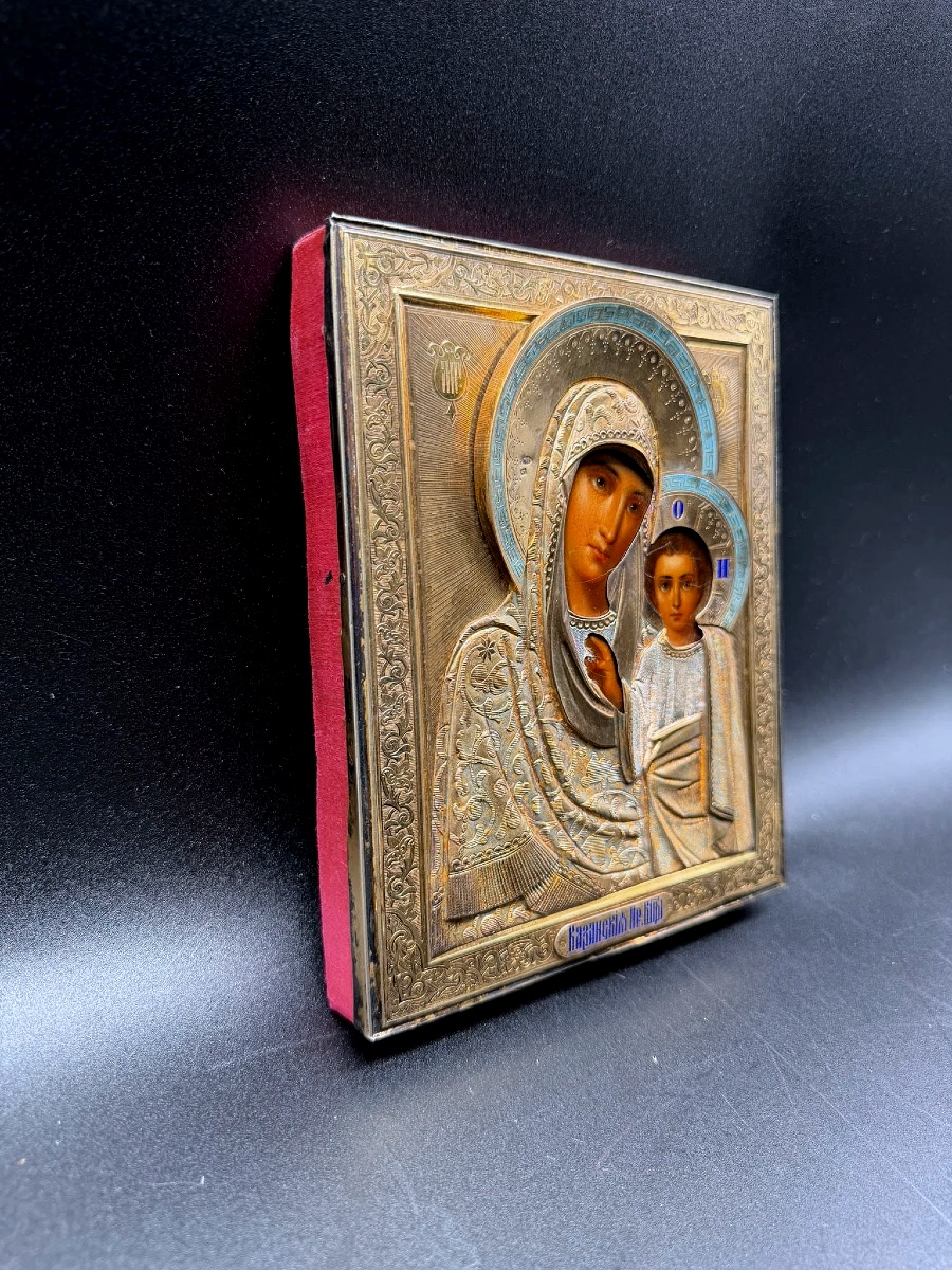 XIX secolo Icona russa di Kazan in smalto champlevé dorato su filigrana raffigurante la Madre -photo-4