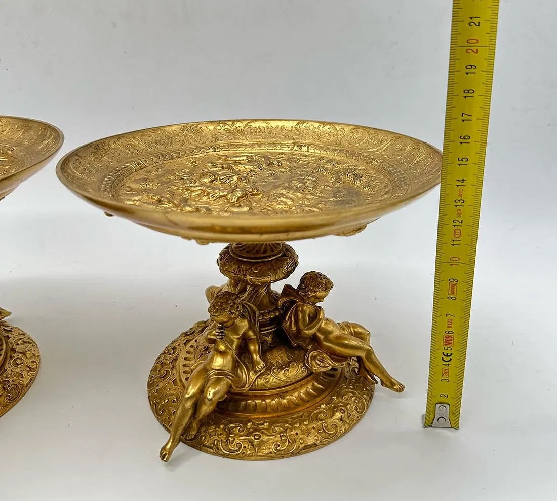 XIX secolo Coppia di tazze in bronzo dorato in stile gotico-photo-3