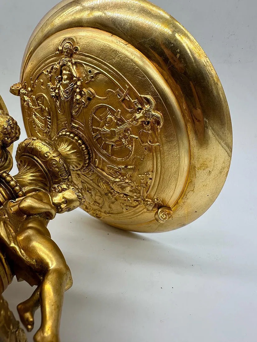 XIX secolo Coppia di tazze in bronzo dorato in stile gotico-photo-8