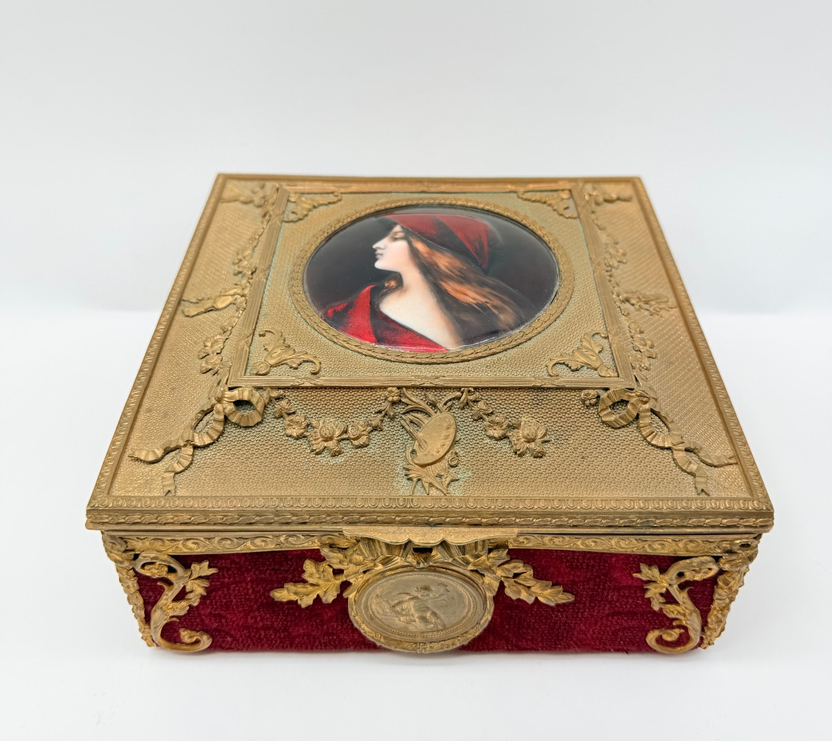 Grande cofanetto dell'Impero francese in bronzo dorato e smalto di Limoges, XIX secolo-photo-2