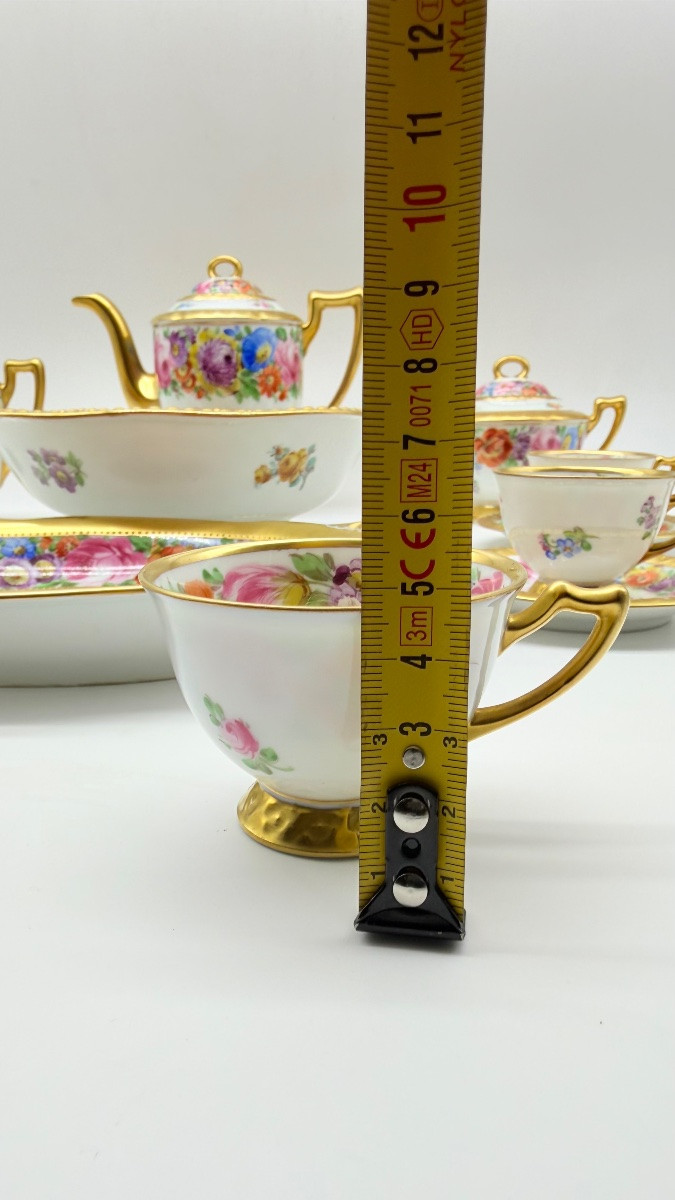 Servizio da caffè per 6 persone, porcellana di Dresda con decorazioni floreali e dorature.-photo-1