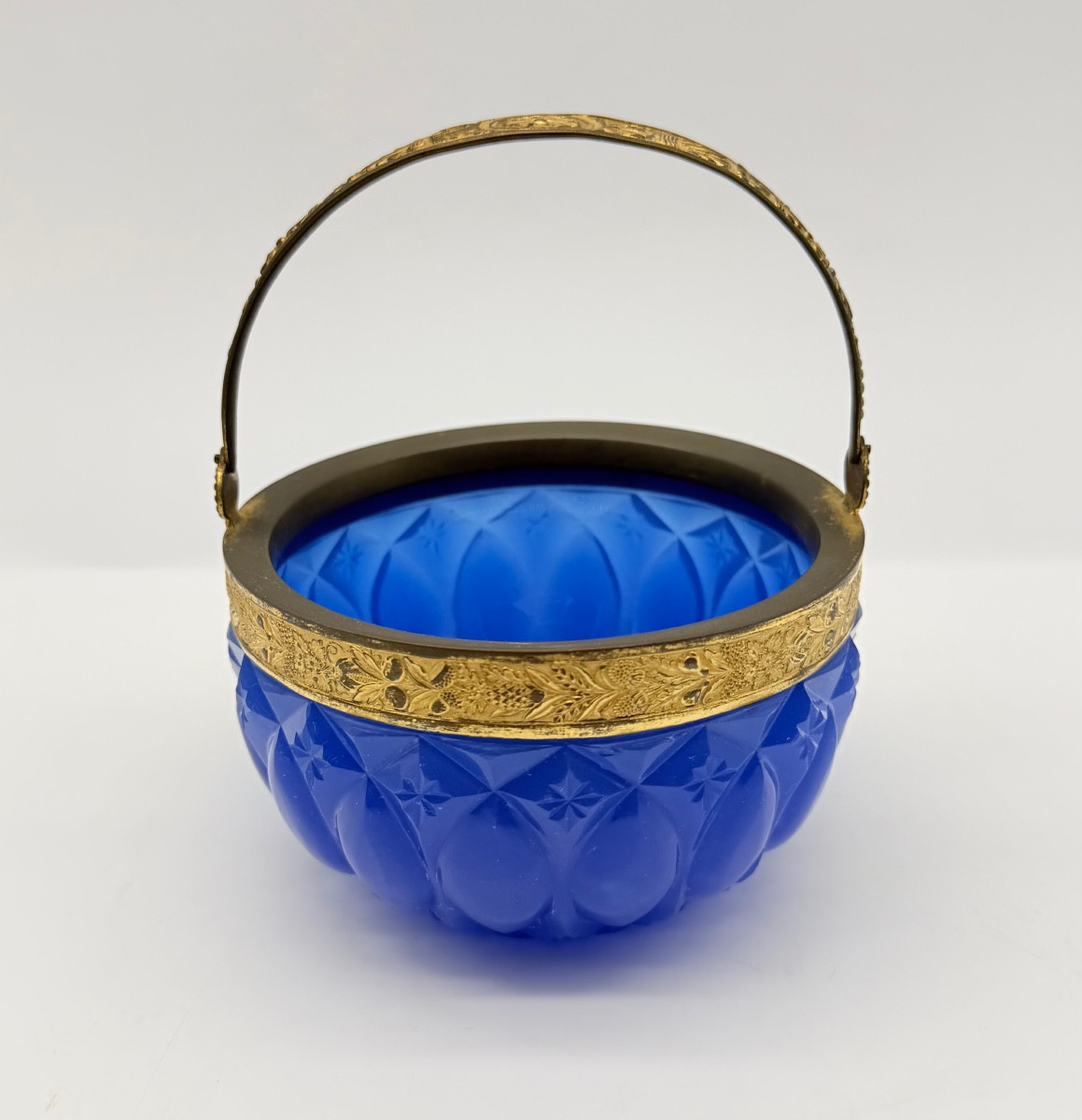 Vetro opalino blu CharlesX a forma di cesto