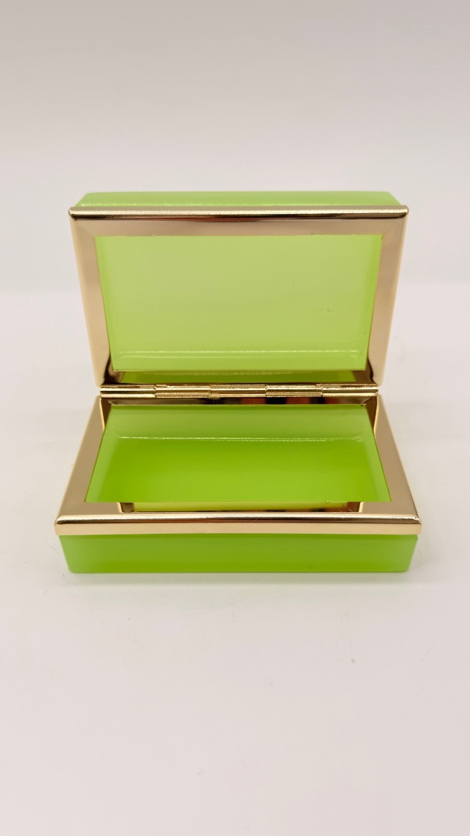 Scatola francese in opalina verde, di forma rettangolare, con montature in bronzo dorato-photo-7
