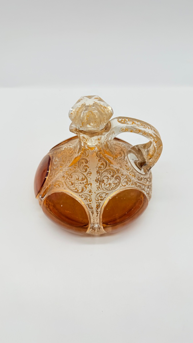 Coppia di brocche in vetro Moser con design a cabochon, XIX secolo-photo-1
