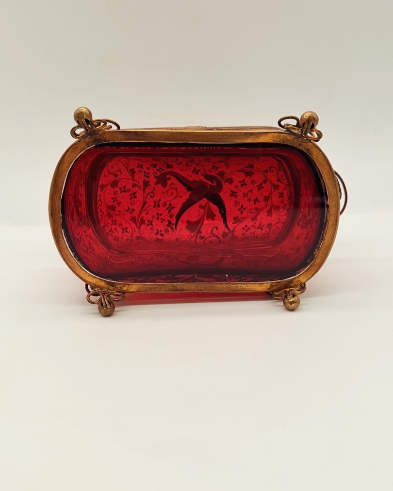 Cofanetto in vetro rubino di Boemia con decorazioni smaltate, XIX secolo-photo-8