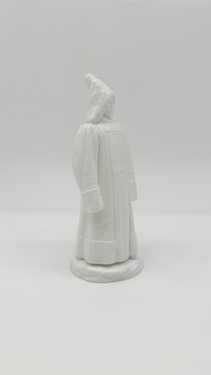 Figurina in porcellana russa raffigurante una donna Yakutia , Pavel Kamensky-photo-5