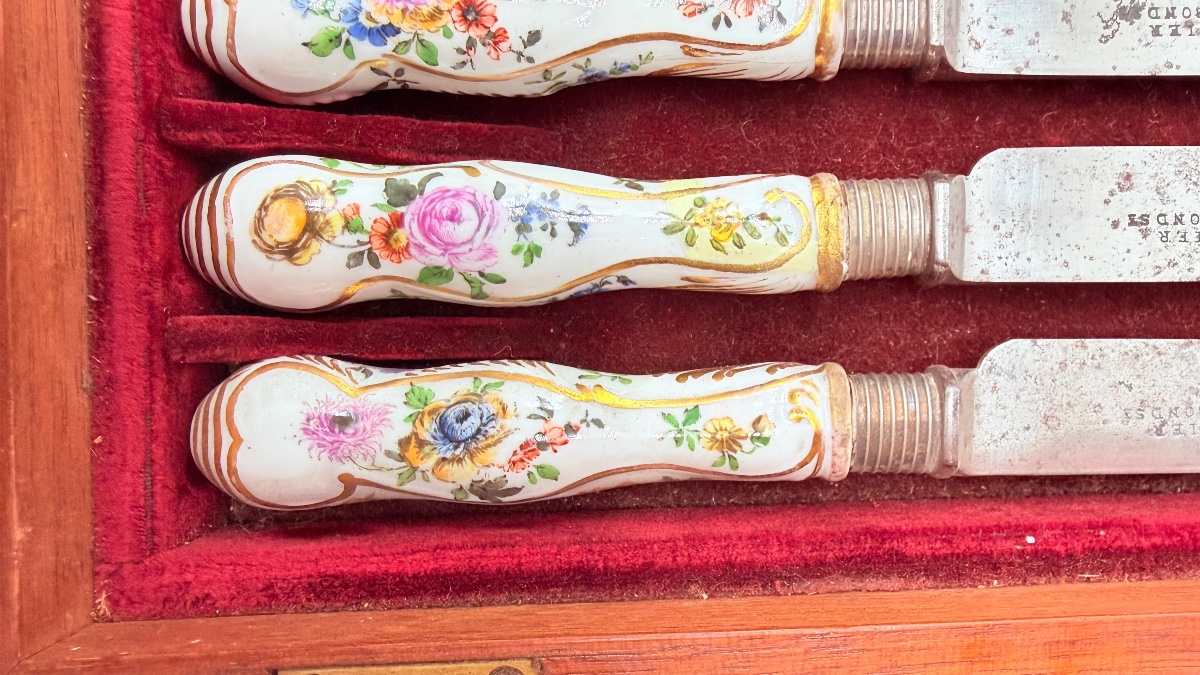 Meissen SET DI DODICI COLTELLI CON MANICI IN PORCELLANA-photo-4