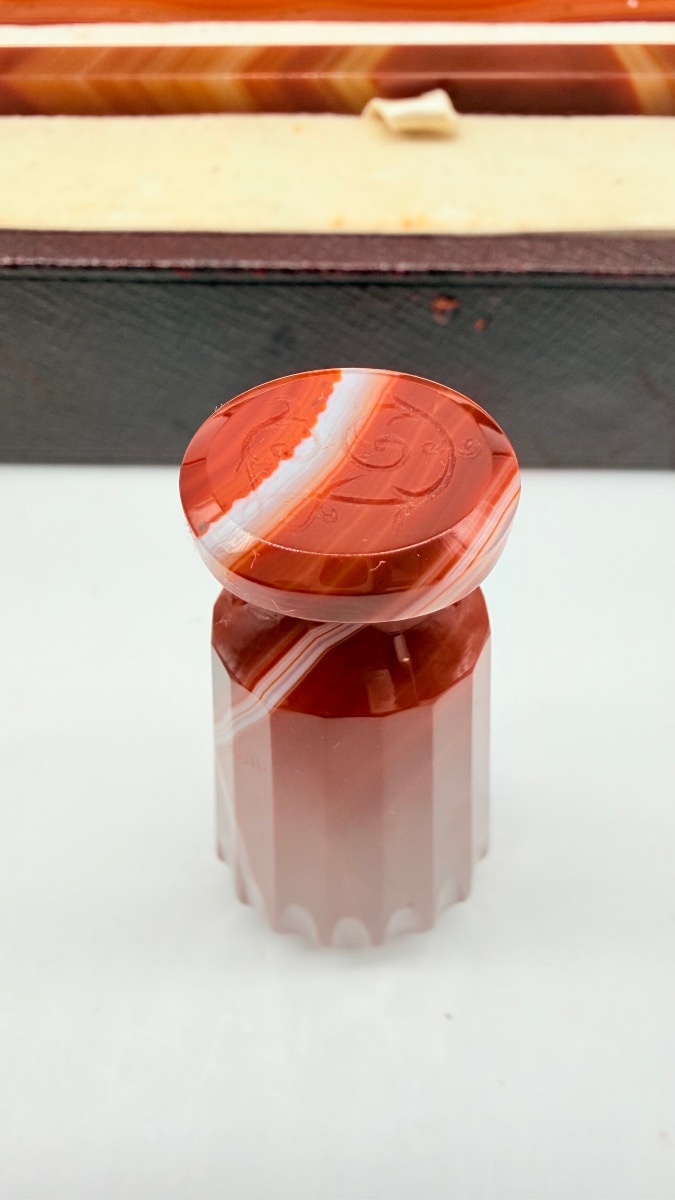 SET DA SCRIVANIA IN AGATA DEL XIX SECOLO IN UNA CUSTODIA IN PELLE-photo-7