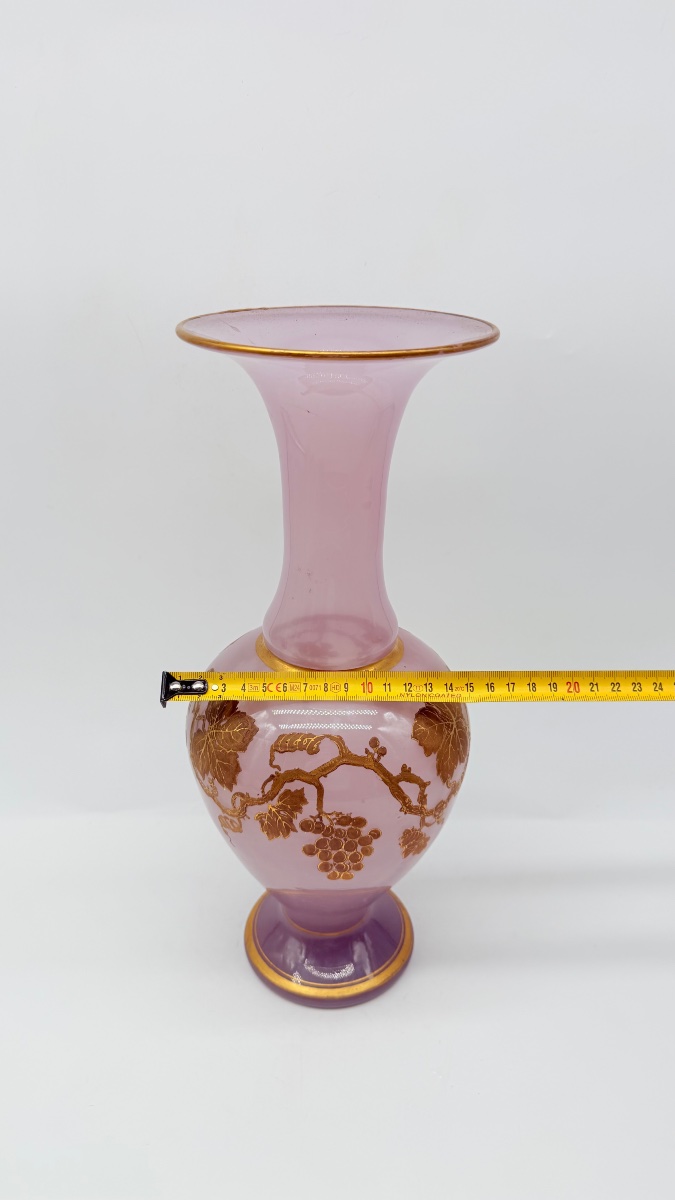 Vaso a balaustro in vetro opalino rosa, Francia, XIX secolo-photo-1
