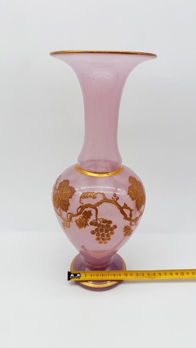 Vaso a balaustro in vetro opalino rosa, Francia, XIX secolo-photo-2