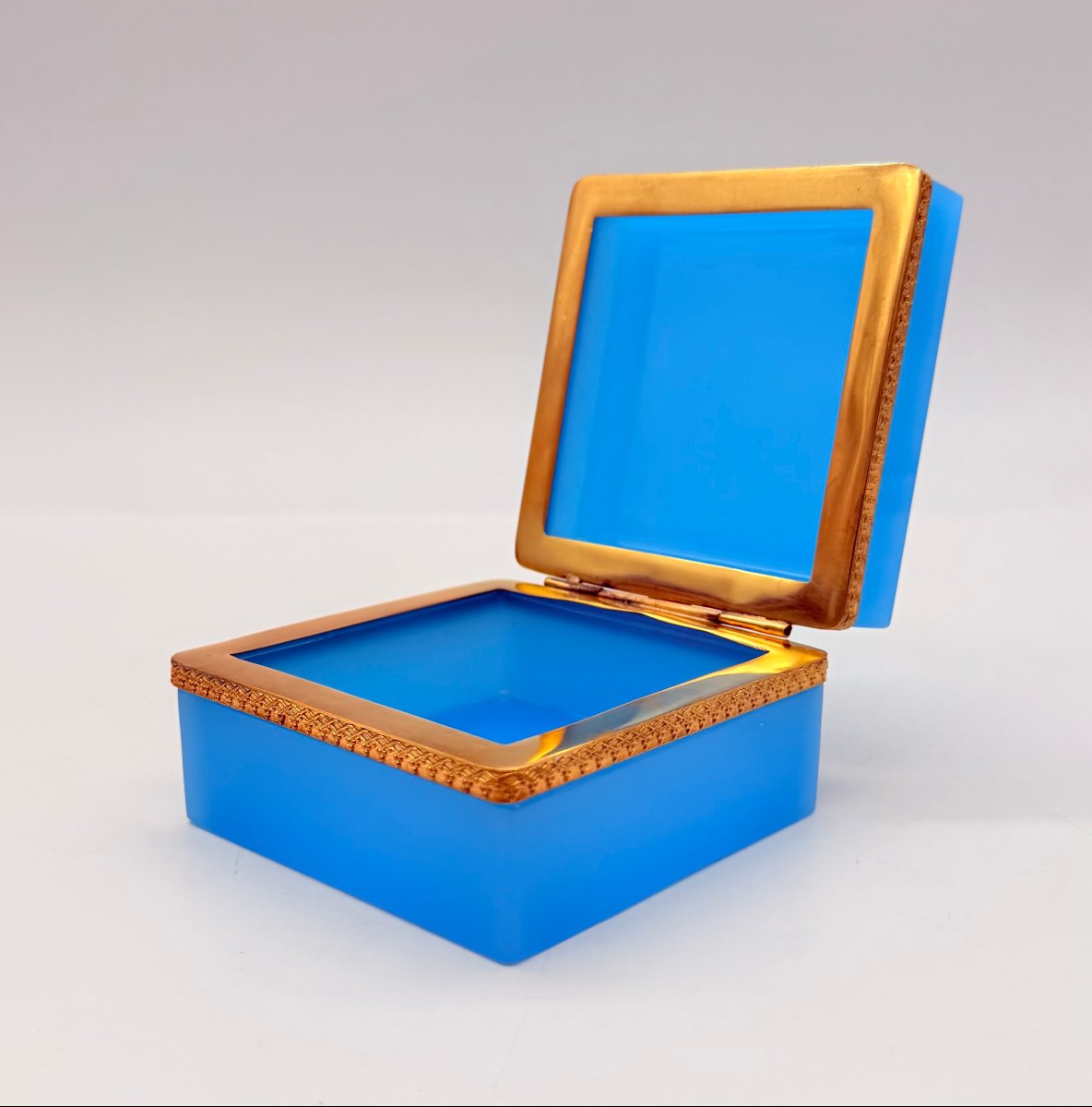 .
