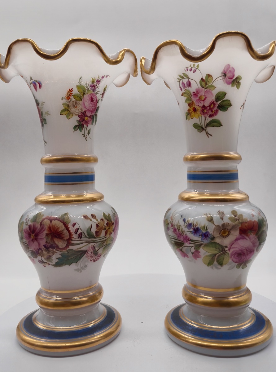 Coppia di vasi floreali in opalino, attribuiti a Jean François Robert per Baccarat-photo-2