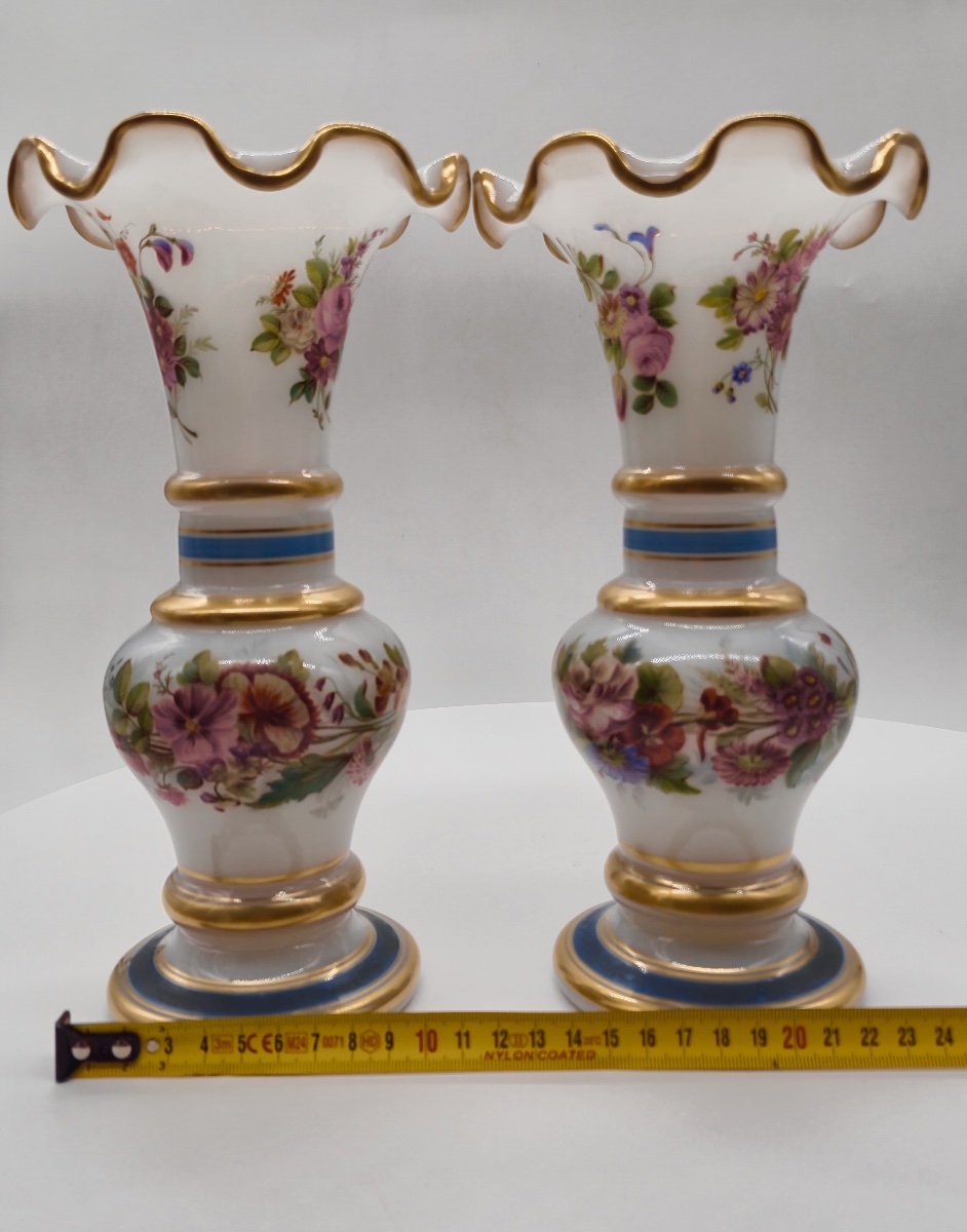 Coppia di vasi floreali in opalino, attribuiti a Jean François Robert per Baccarat-photo-2