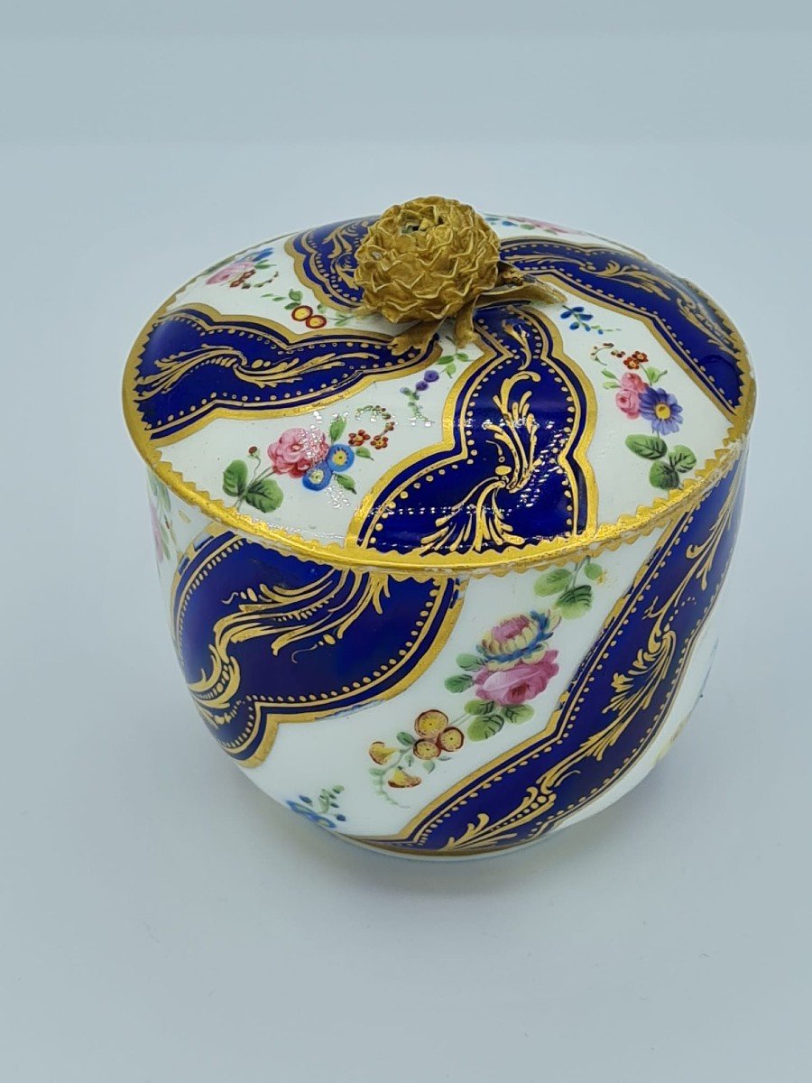 Vincennes (sèvres), Sucrier En Porcelaine Du XVIIIe Siècle-photo-4