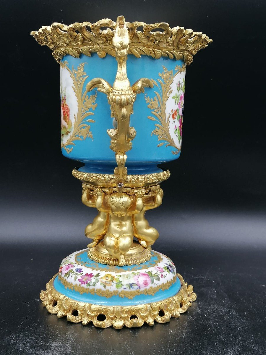 Exceptionelle Coupe En Porcelaine Sevres Peinte En Polychromie Et Bronze Dorè Au Mercure-photo-3