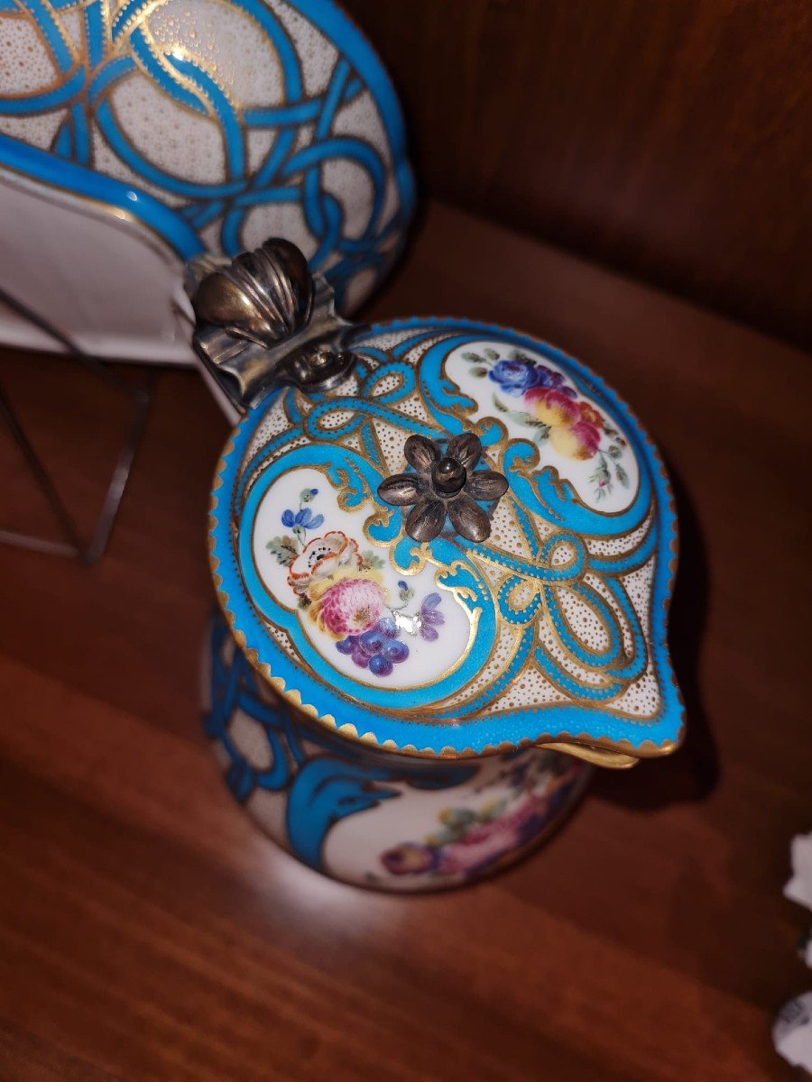 Vincennes Pot à L’eau Tourné , Son Couvercle Et Sa Jatte Ovale (1ère Grandeur) En Porcelaine-photo-6