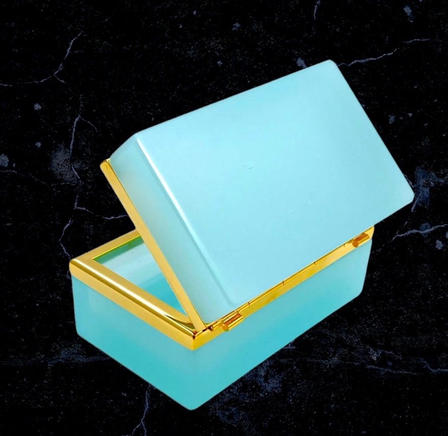 Boîte De Coffret Rectangulaire Antique En Verre Opaline Bleu Pâle De Murano Avec Dore-photo-3