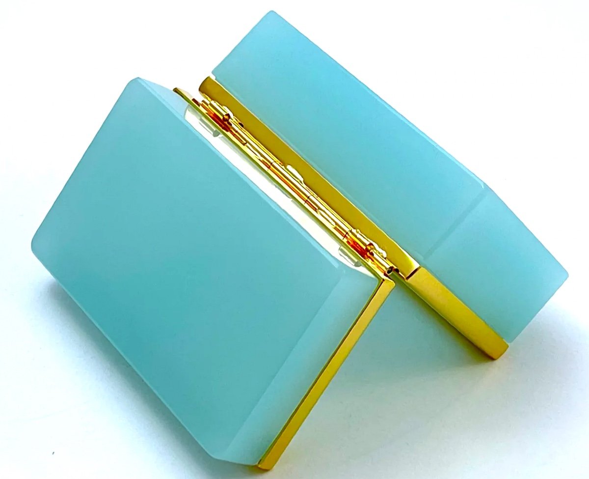 Boîte De Coffret Rectangulaire Antique En Verre Opaline Bleu Pâle De Murano Avec Dore-photo-5