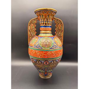 Vaso orientalista Alhambra, grande formato, colori vivaci, calligrafia. XIX secolo.