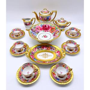 Servizio da caffè per 6 persone, porcellana di Dresda con decorazioni floreali e dorature.