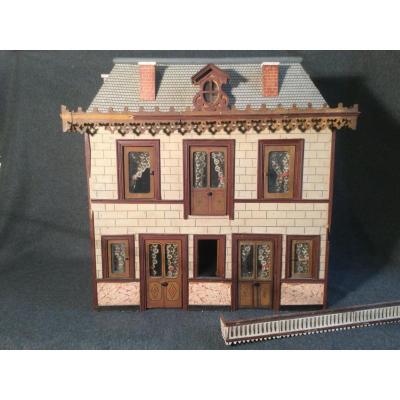 Nineteenth Dollhouse